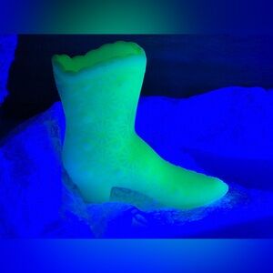 Glowing Satin Custard Uranium Glass Boot - Vintage Fenton Daisy & Button Design